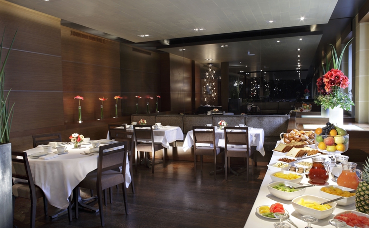 Imagen del bar/restaurante del Hotel Splendid Etoile. Foto 4