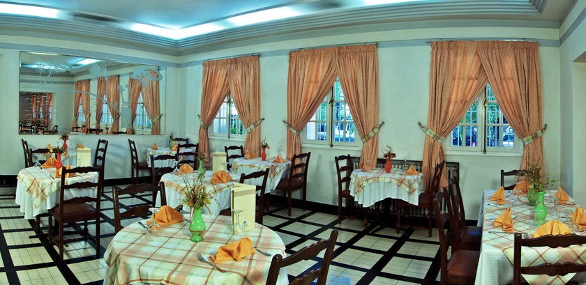 Imagen del bar/restaurante del Hotel Splendid, Fez. Foto 4