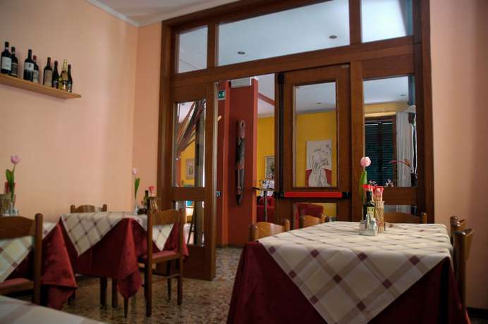 Imagen del bar/restaurante del Hotel Splendid, Gallo. Foto 3