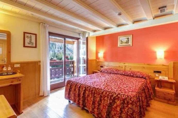 Imagen general del Hotel Splendid, Patascoss. Foto 1