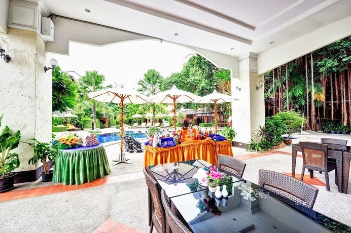 Imagen del bar/restaurante del Hotel Splendid Resort At Jomtien. Foto 2