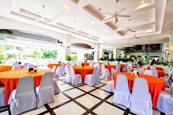 Imagen del bar/restaurante del Hotel Splendid Resort At Jomtien. Foto 3