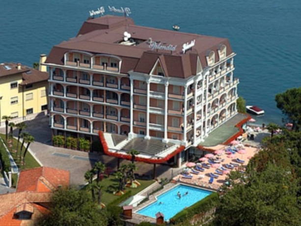 Imagen general del Hotel Splendid, Roncaro. Foto 5