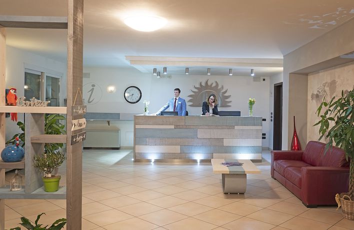 Imagen de los interiores del Hotel Splendid Sole. Foto 13