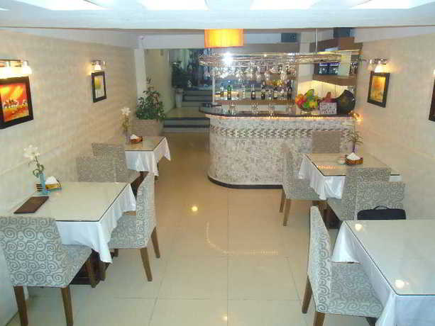 Imagen del bar/restaurante del Hotel Splendid Star Grand and Spa. Foto 2