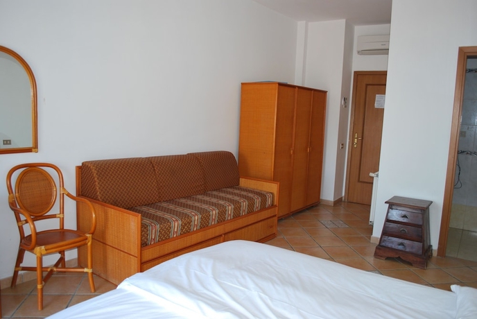 Imagen de la habitación del Hotel Splendid Taormina. Foto 5