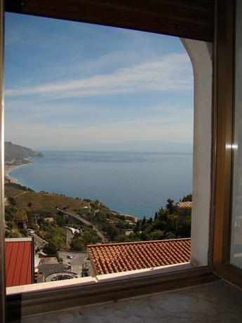 Imagen de la habitación del Hotel Splendid Taormina. Foto 10