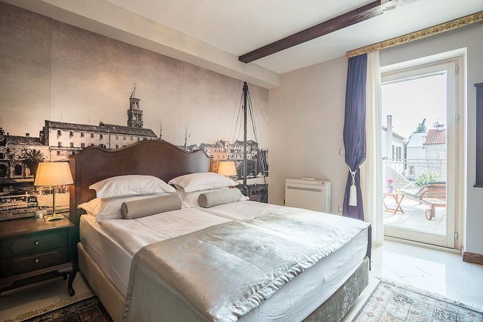 Imagen de la habitación del Hotel Splendida Palace. Foto 6