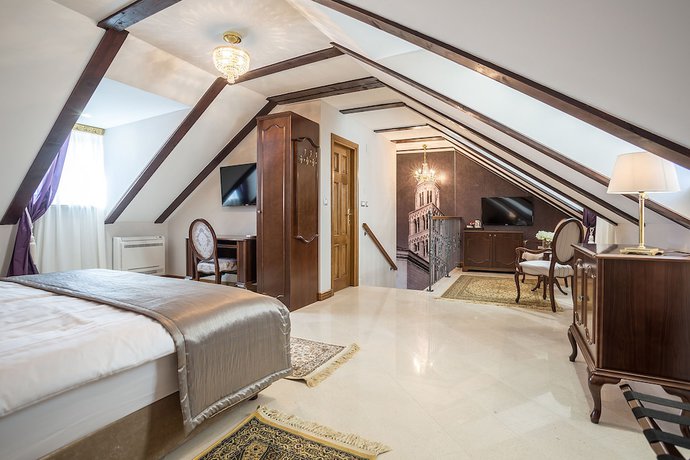 Imagen de la habitación del Hotel Splendida Palace. Foto 14