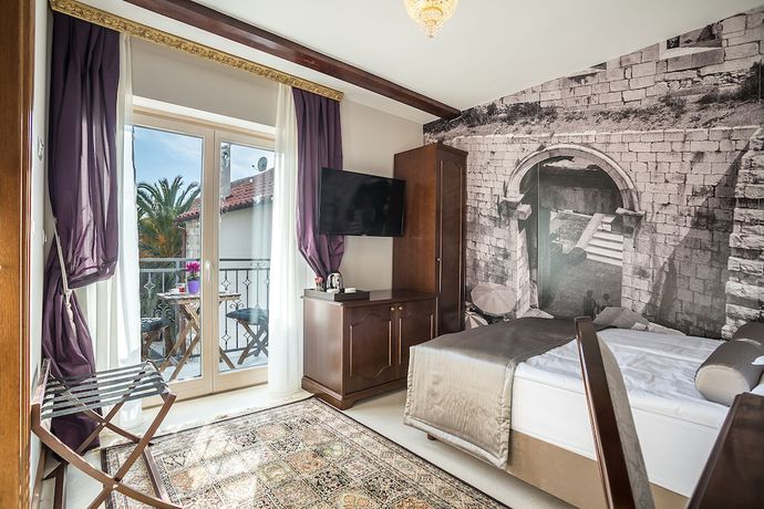Imagen de la habitación del Hotel Splendida Palace. Foto 17