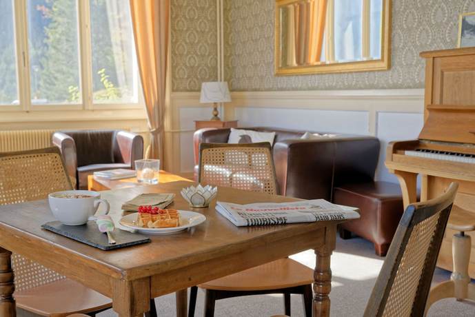 Imagen del bar/restaurante del Hotel Splendide, Prassurny. Foto 4