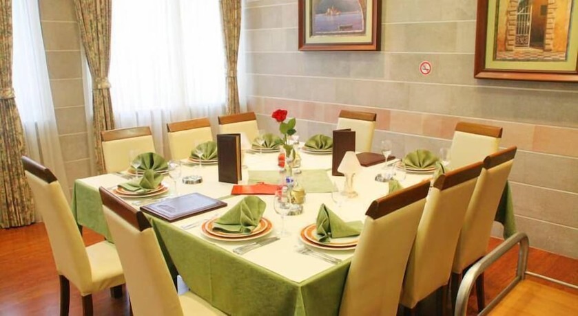 Imagen del bar/restaurante del Hotel Splendido Bay 4*. Foto 5