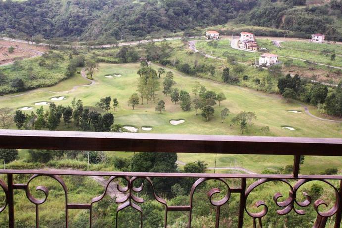 Imagen de la habitación del Hotel Splendido Taal Country Club. Foto 19