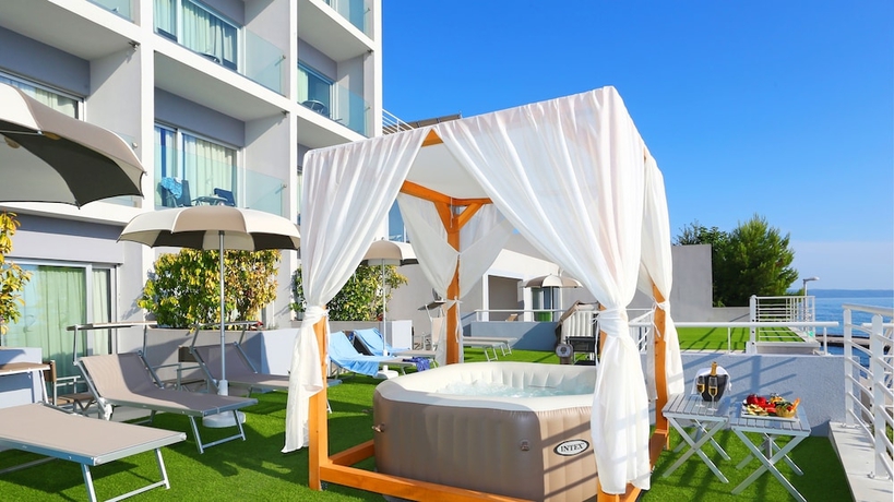 Imagen de la habitación del Hotel Split. Foto 17