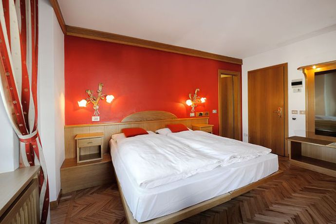 Imagen de la habitación del Hotel Spol Alpine Wellness Spa. Foto 6