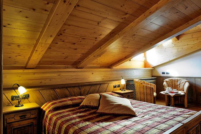 Imagen de la habitación del Hotel Spol Alpine Wellness Spa. Foto 9