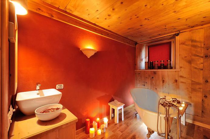 Imagen de los interiores del Hotel Spol Alpine Wellness Spa. Foto 18