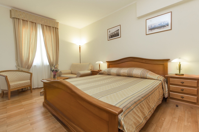 Imagen de la habitación del Hotel Spongiola. Foto 2