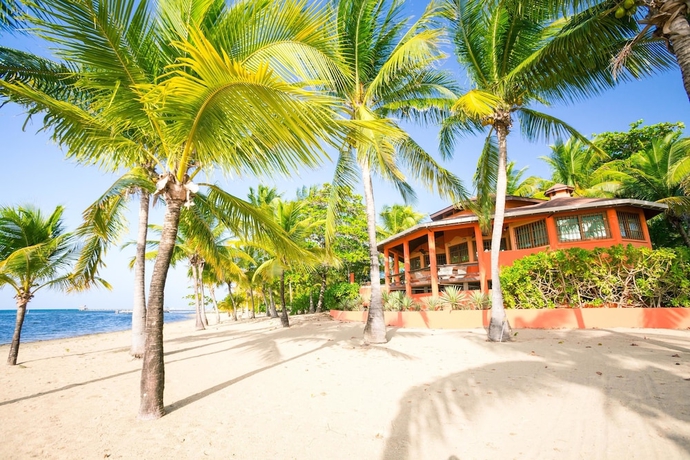 Imagen de los exteriores del Hotel Spooky Channel Villa. Foto 14