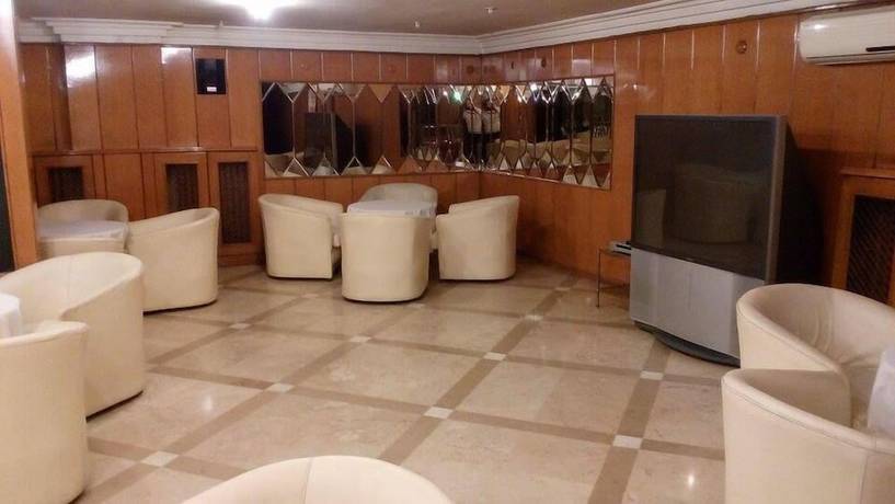 Imagen del bar/restaurante del Hotel Spor. Foto 3