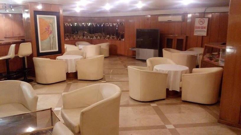Imagen del bar/restaurante del Hotel Spor. Foto 4