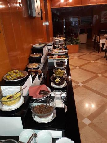 Imagen del bar/restaurante del Hotel Spor. Foto 6