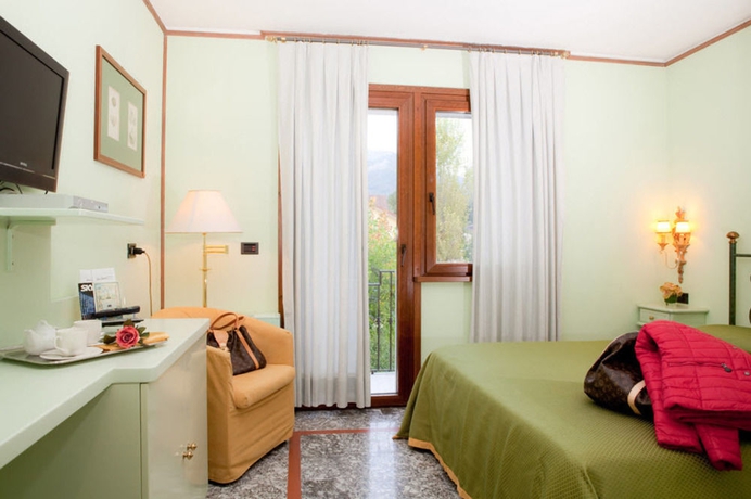 Imagen de la habitación del Hotel Sport Daniel. Foto 5