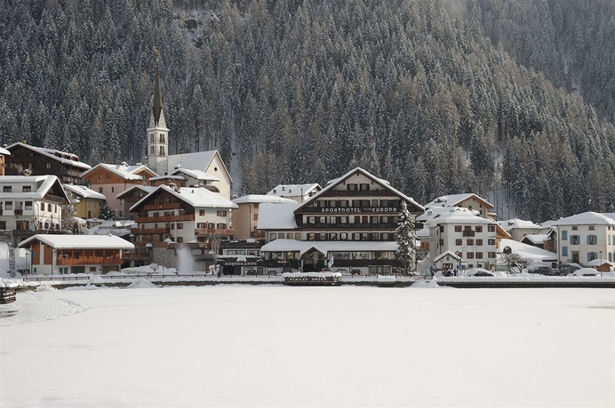 Imagen de los exteriores del Hotel Sport Europa. Foto 7