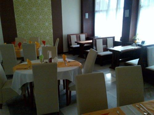 Imagen general del Hotel Sport Hotel, Tatabanya. Foto 1
