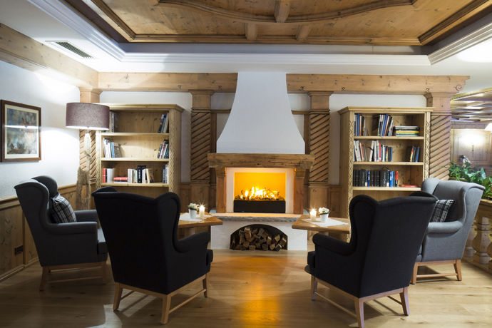 Imagen de los interiores del Hotel Sport Majar&egrave;. Foto 14