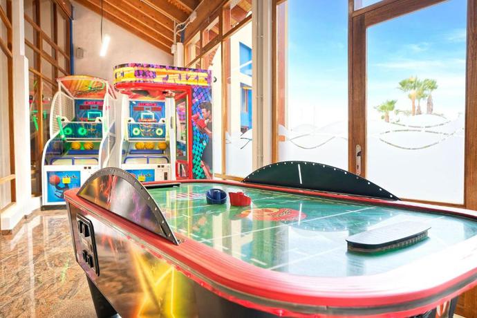 Imagen de los interiores del Hotel Sport Monte Feliz - powered by Playitas. Foto 9