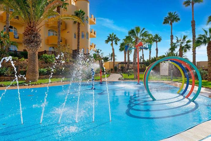 Imagen de la piscina del Hotel Sport Monte Feliz - powered by Playitas. Foto 16