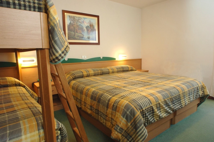 Imagen de la habitación del Hotel Sport Pampeago. Foto 9