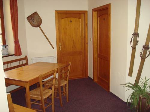 Imagen de la habitación del Hotel Sport Pomi. Foto 3