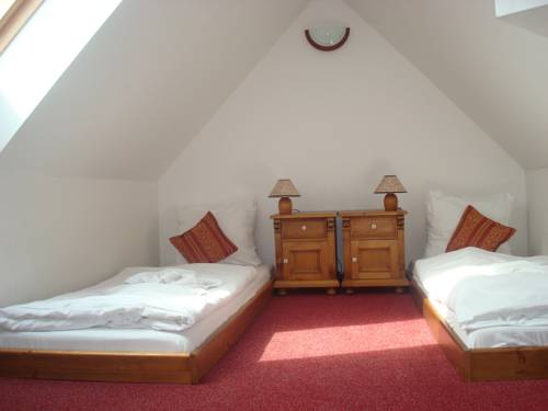 Imagen de la habitación del Hotel Sport Pomi. Foto 14
