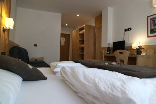Imagen de la habitación del Hotel Sport Stella Alpina. Foto 4