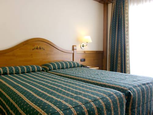 Imagen de la habitación del Hotel Sport Village. Foto 3