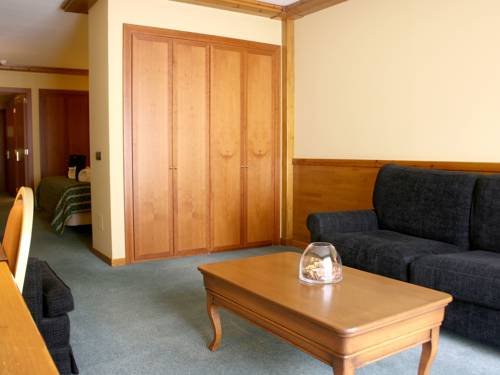 Imagen de la habitación del Hotel Sport Village. Foto 5