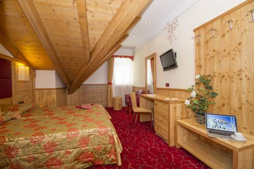 Imagen de la habitación del Hotel Sport Vittoria, Passo Tonale. Foto 2
