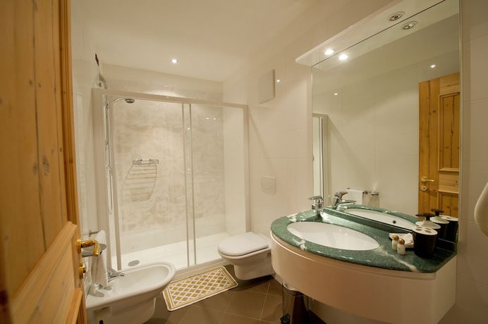 Imagen de la habitación del Hotel Sport Vittoria, Passo Tonale. Foto 9