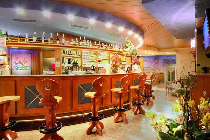 Imagen general del Hotel Sport and Club Il Caminetto Resort. Foto 7