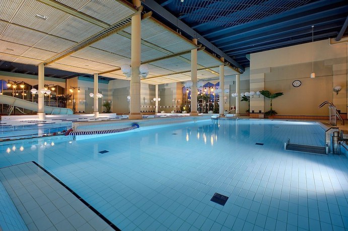 Imagen de la piscina del Hotel Sport and Spa Vesileppis. Foto 18
