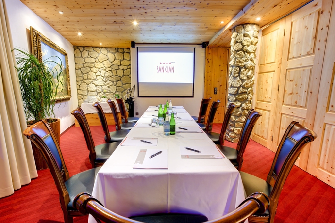 Imagen de los interiores del Hotel Sport and Wellness San Gian St Moritz. Foto 13