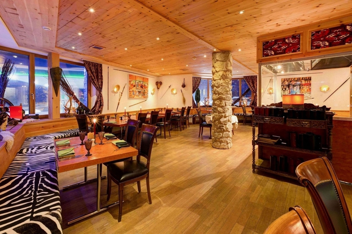 Imagen del bar/restaurante del Hotel Sport and Wellness San Gian St Moritz. Foto 7