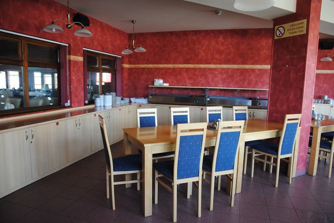 Imagen del bar/restaurante del Hotel SportLife. Foto 12