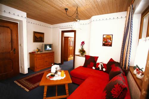 Imagen de la habitación del Hotel Sportalm. Foto 9