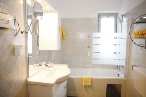 Imagen de la habitación del Hotel Sportalm. Foto 12