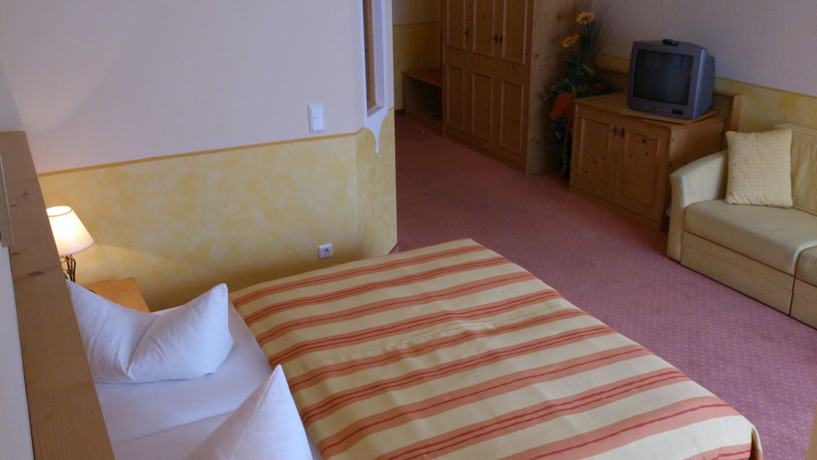 Imagen de la habitación del Hotel Sportalm. Foto 8