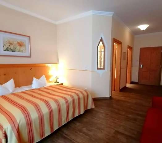 Imagen de la habitación del Hotel Sportalm. Foto 11