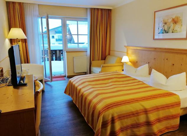 Imagen de la habitación del Hotel Sportalm. Foto 14